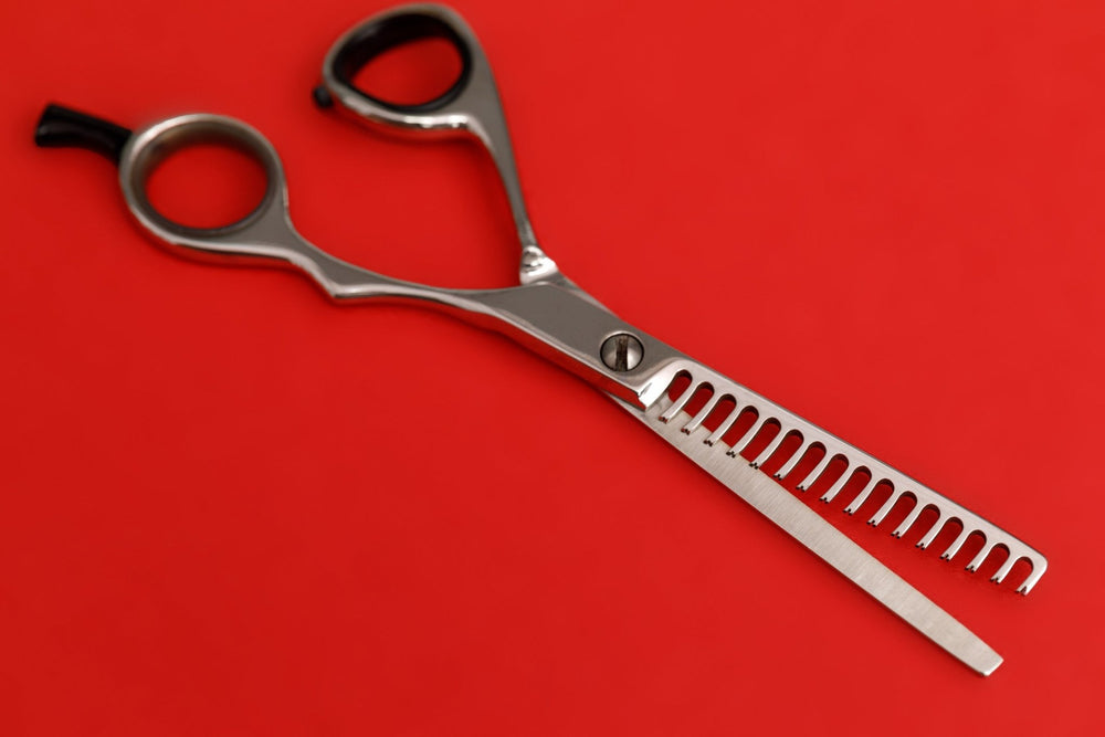 How Many Teeth Should a Thinning Scissor Have? Best Thinning Teeth ...